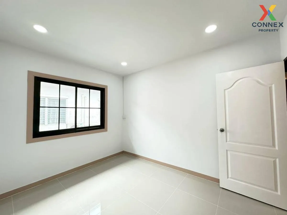 For Sale Townhouse/Townhome  , Baan Lapawan 8 , newly renovated ,