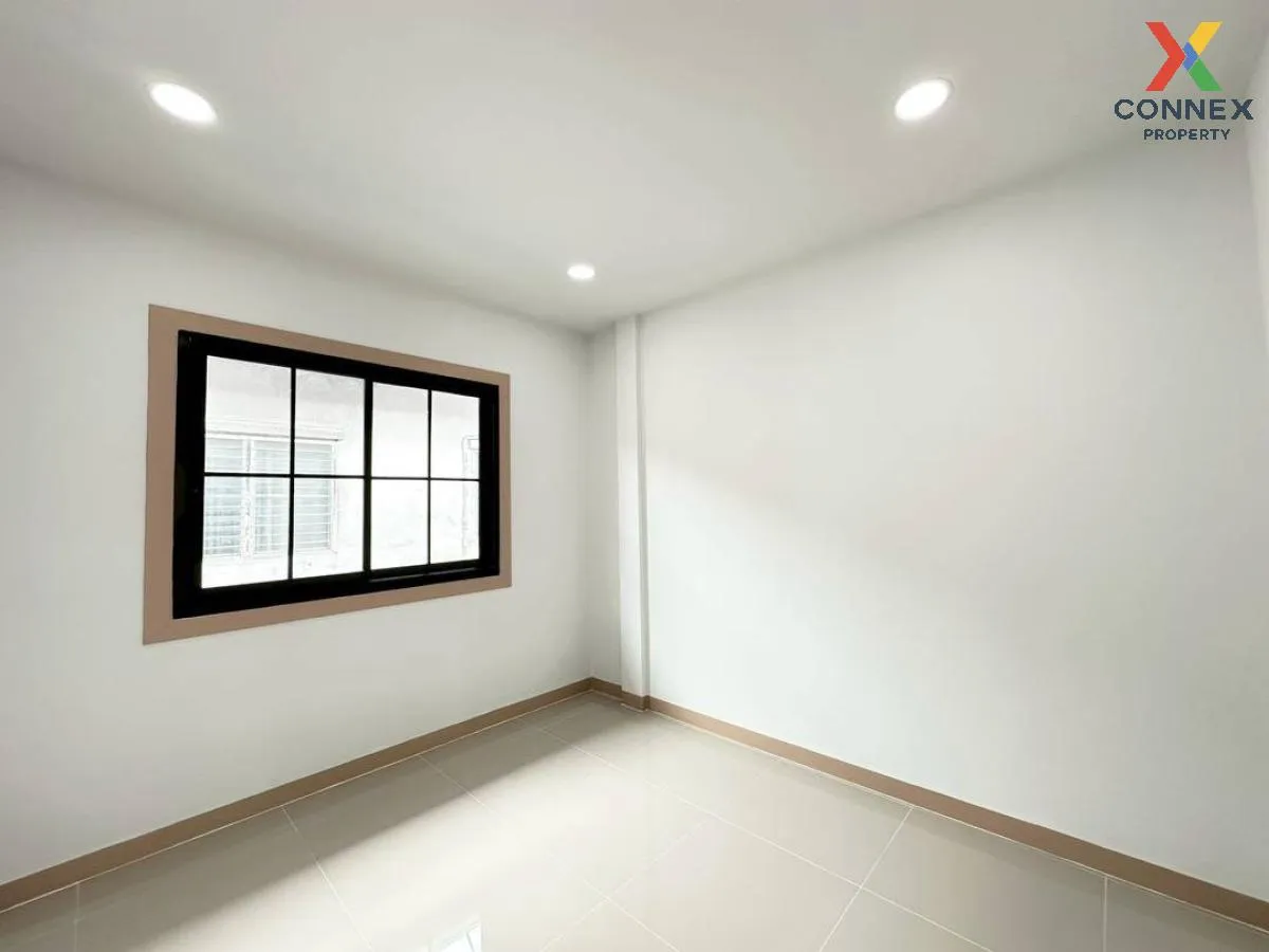 For Sale Townhouse/Townhome  , Baan Lapawan 8 , newly renovated ,