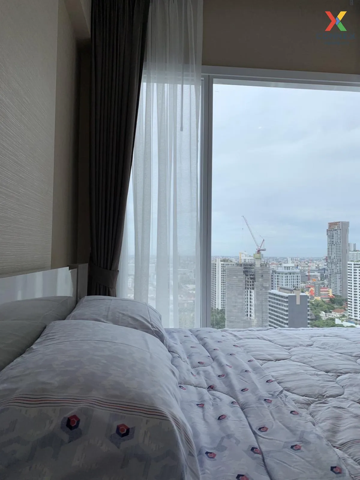 For Rent Condo , The Saint Residences , high floor , MRT-Phahon Y