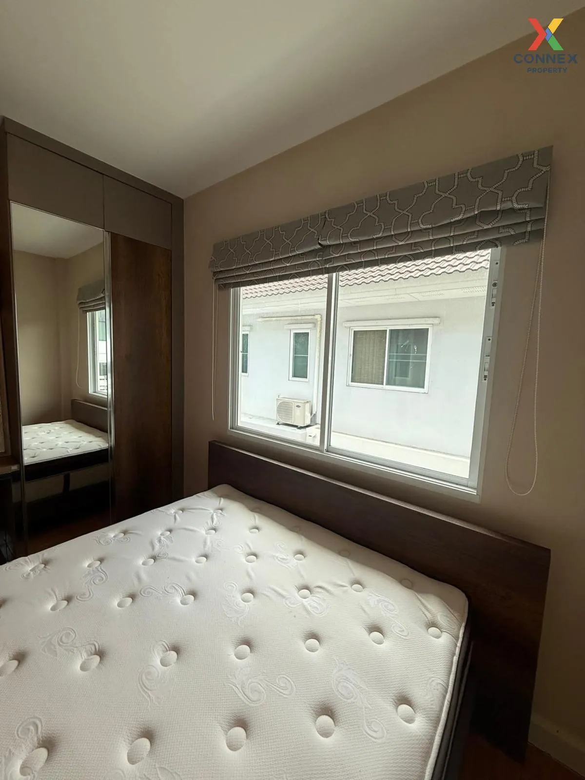 For Sale House , Life Bangkok Boulevard Chaengwattana , corner un