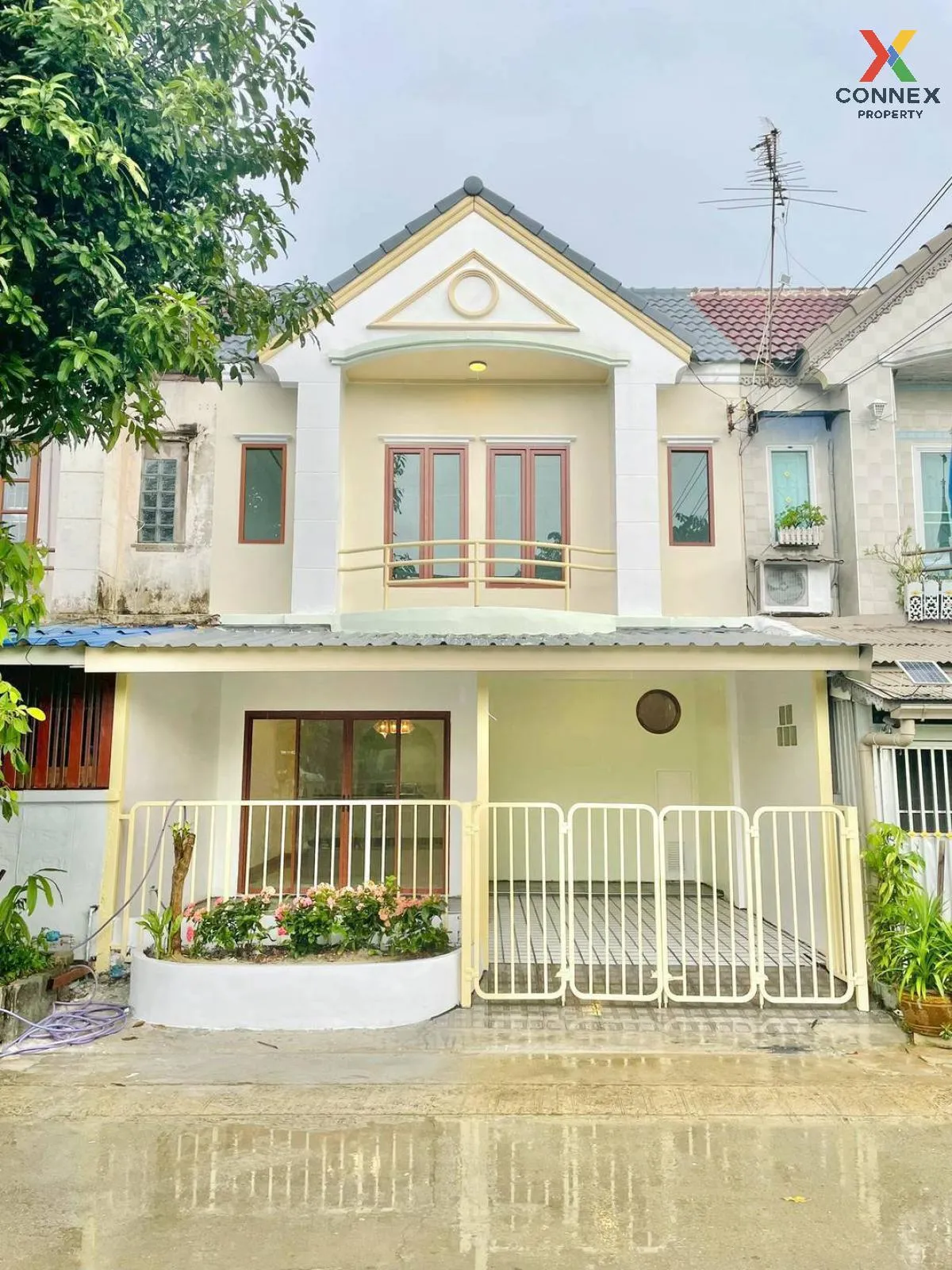 For Sale Townhouse/Townhome  , Ban Tem Rak , newly renovated , Ba 1