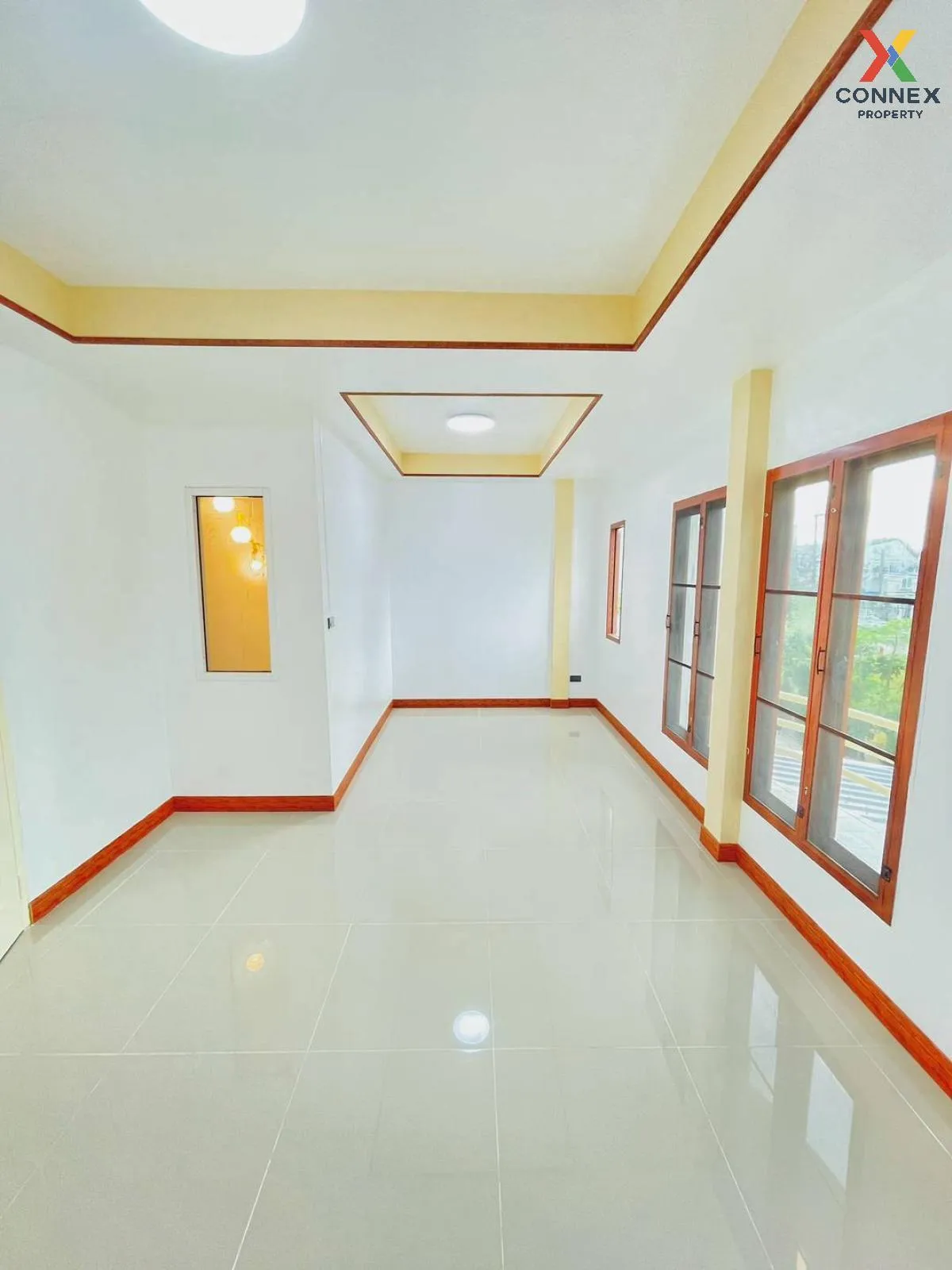 For Sale Townhouse/Townhome  , Ban Tem Rak , newly renovated , Ba