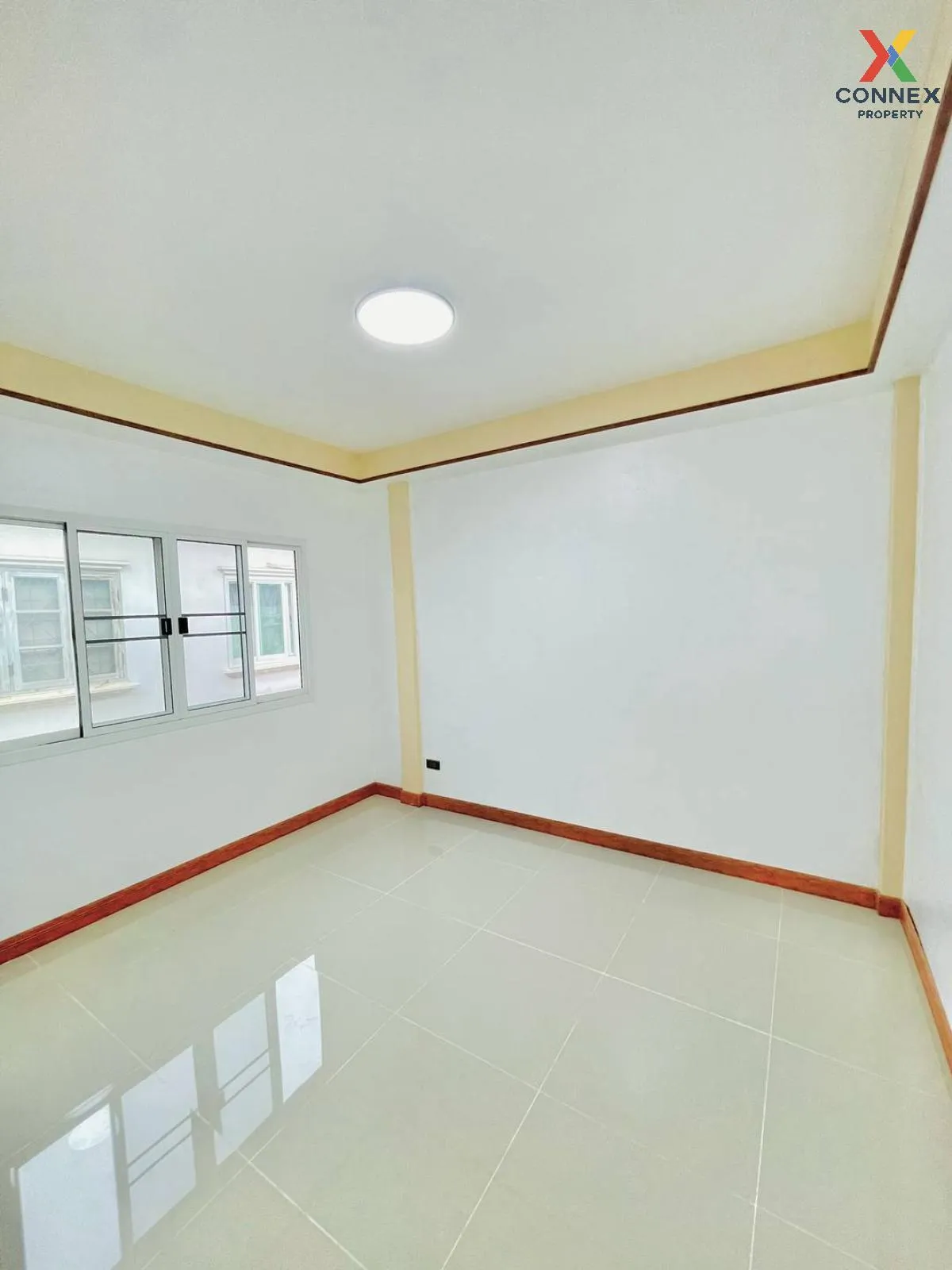 For Sale Townhouse/Townhome  , Ban Tem Rak , newly renovated , Ba