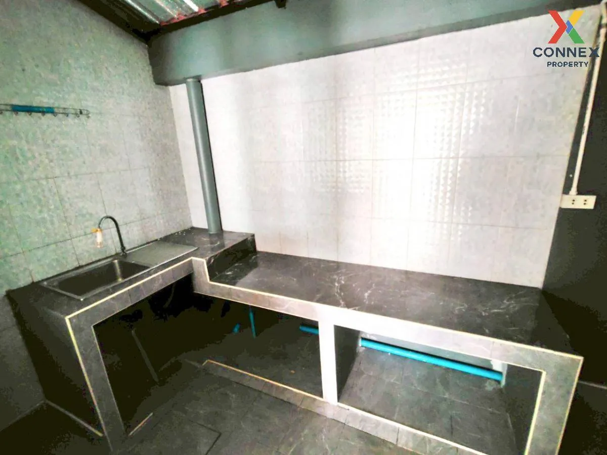 For Sale Townhouse/Townhome  , Golden Town Srinakarin-Sukhumvit ,