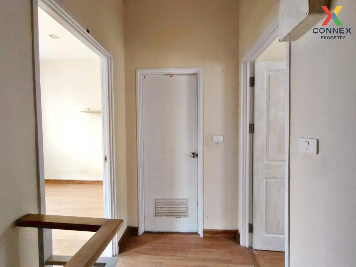 For Sale Townhouse/Townhome  , Golden Town Srinakarin-Sukhumvit ,