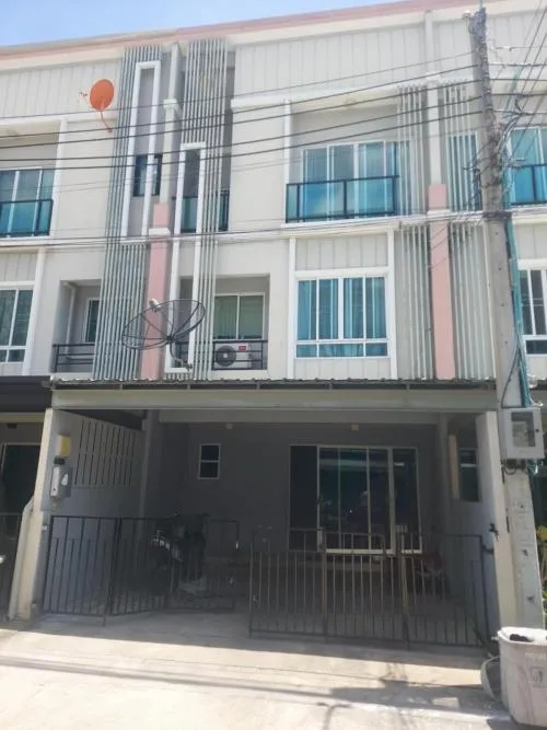เช่าทาวน์เฮ้าส์/ทาวน์โฮม  พาทิโอ พัฒนาการ สวนหลวง เขต สวนหลวง กรุงเทพ CX-123919