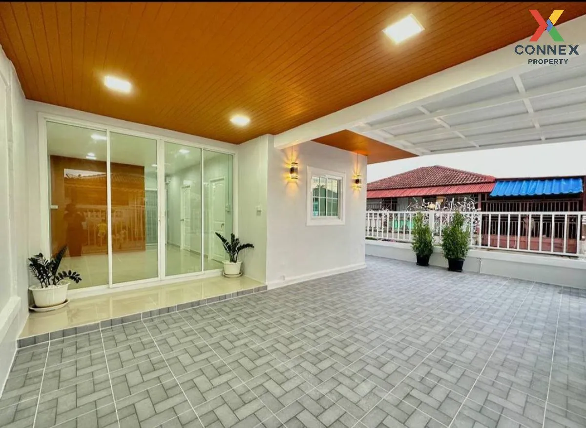 ขายทาวน์เฮ้าส์/ทาวน์โฮม  บ้านพฤกษา 3 บางบัวทอง รีโนเวทใหม่ บางคูร