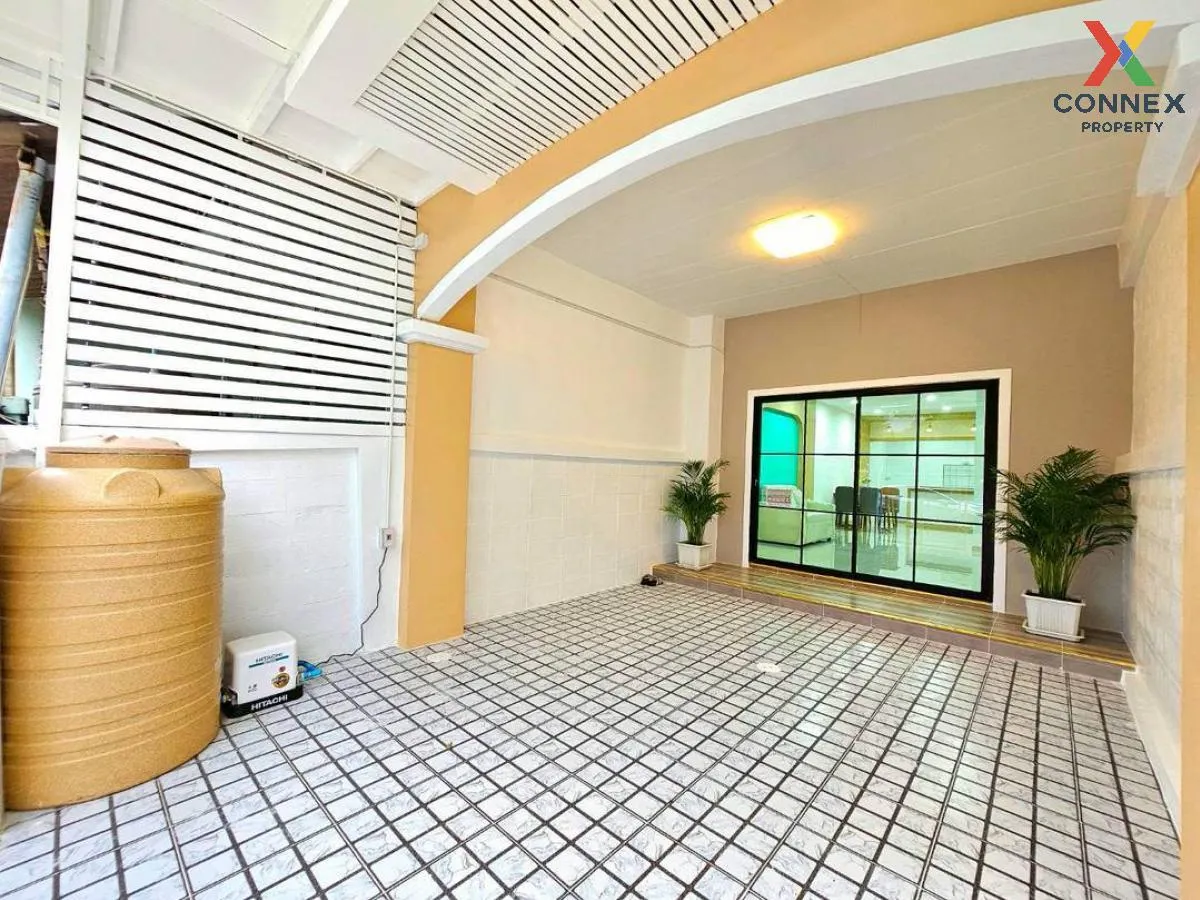 For Sale Townhouse/Townhome  , Baan Manawadee , newly renovated , 2