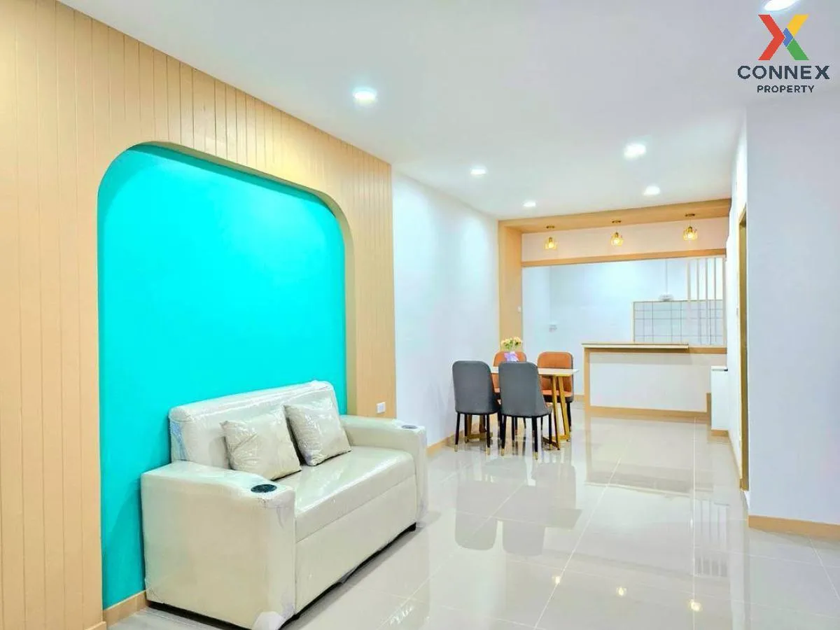 For Sale Townhouse/Townhome  , Baan Manawadee , newly renovated ,