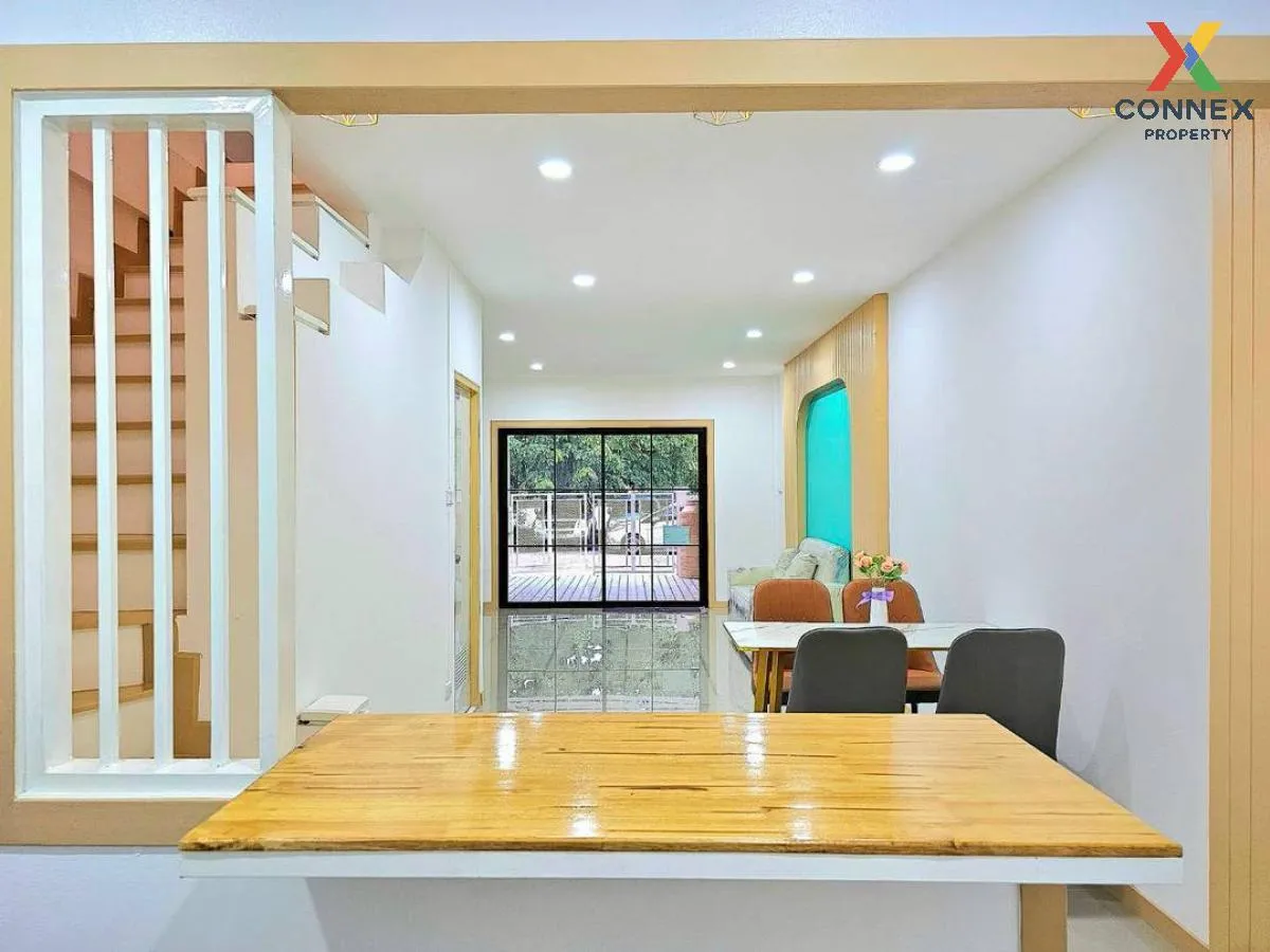 For Sale Townhouse/Townhome  , Baan Manawadee , newly renovated ,