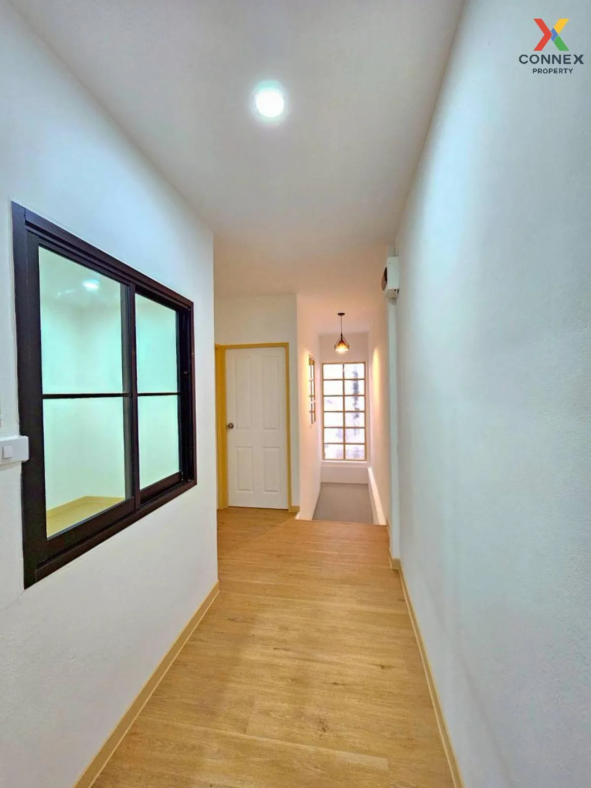 For Sale Townhouse/Townhome  , Baan Manawadee , newly renovated ,