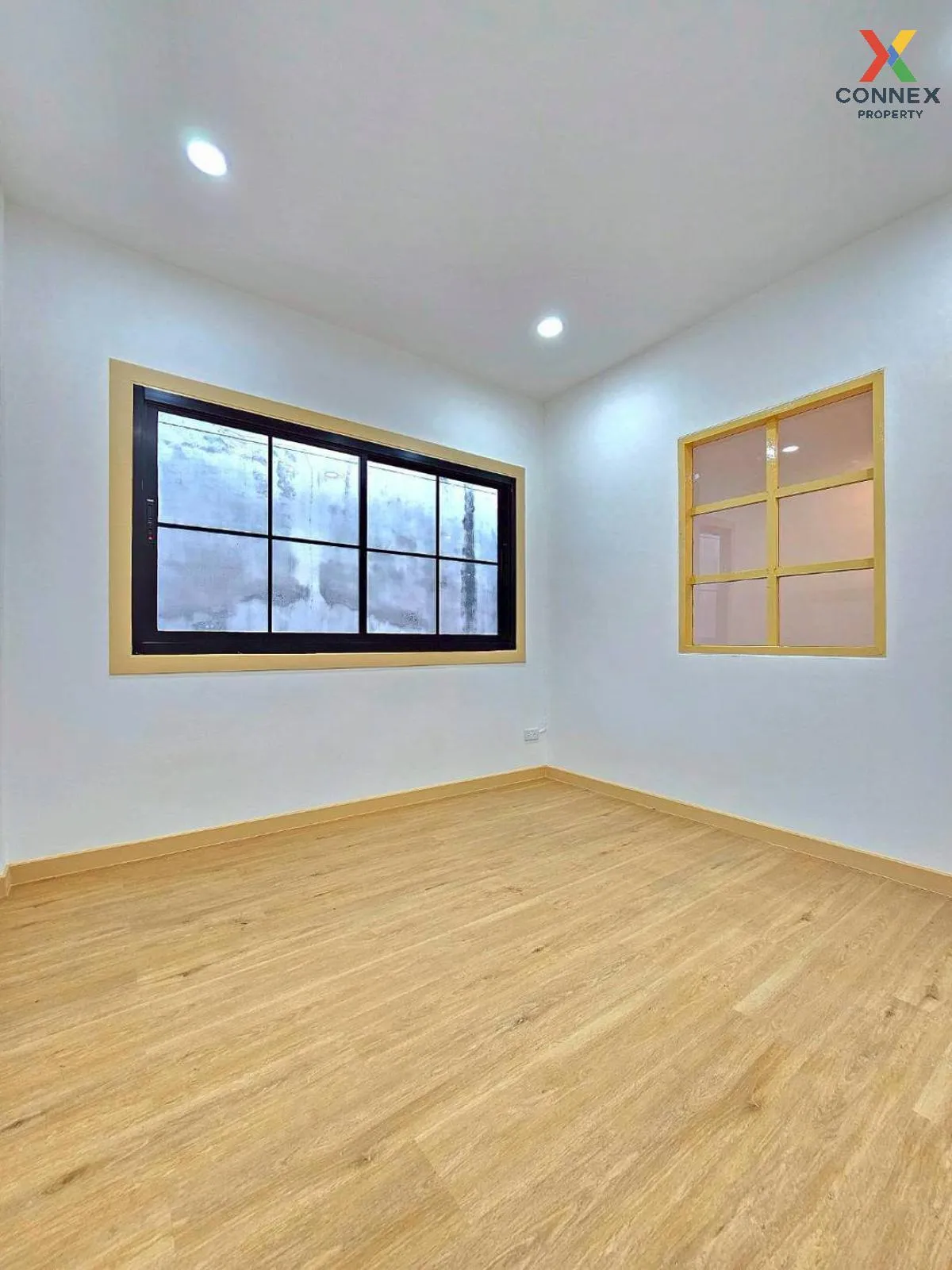 For Sale Townhouse/Townhome  , Baan Manawadee , newly renovated ,