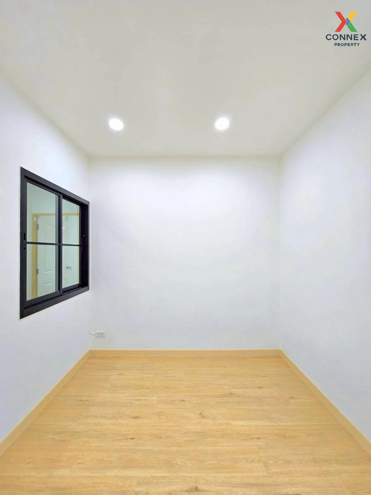 For Sale Townhouse/Townhome  , Baan Manawadee , newly renovated ,