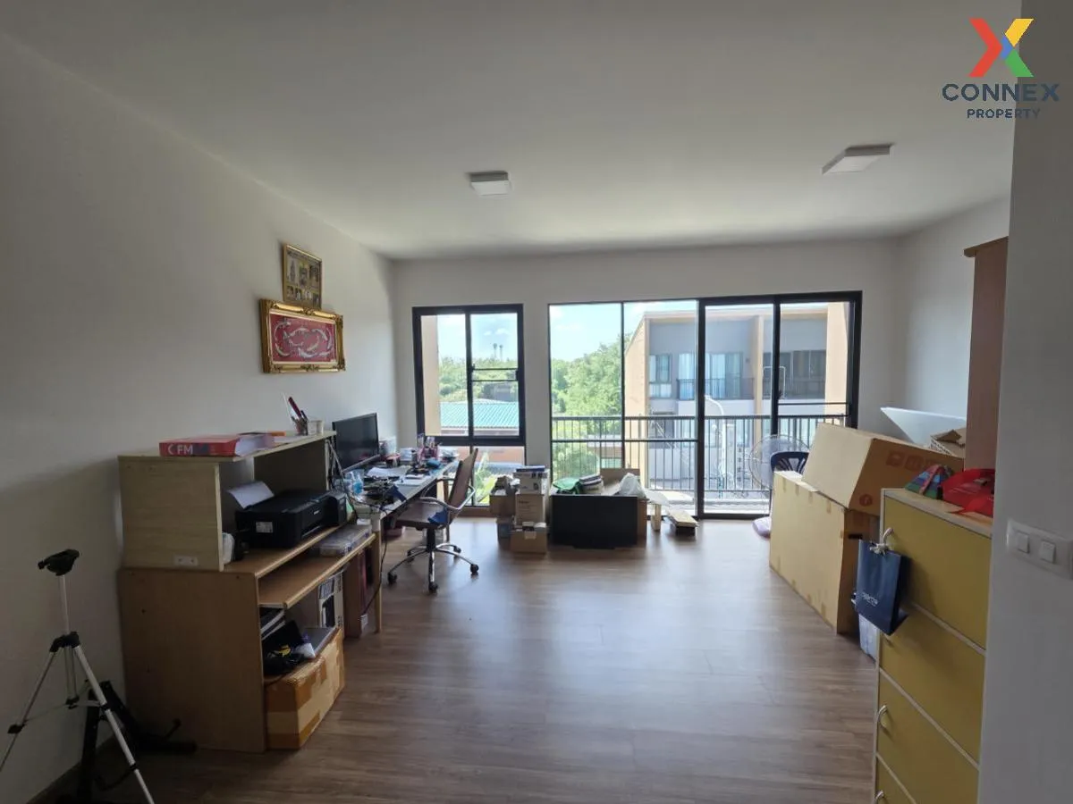 For Sale Townhouse/Townhome  , Baan Klang Muang Phahol - Ramintra 2