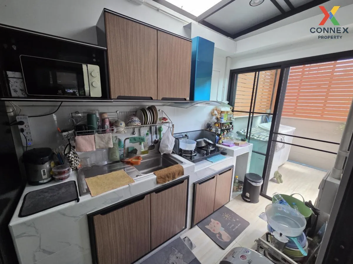 For Sale Townhouse/Townhome  , Baan Klang Muang Phahol - Ramintra 4
