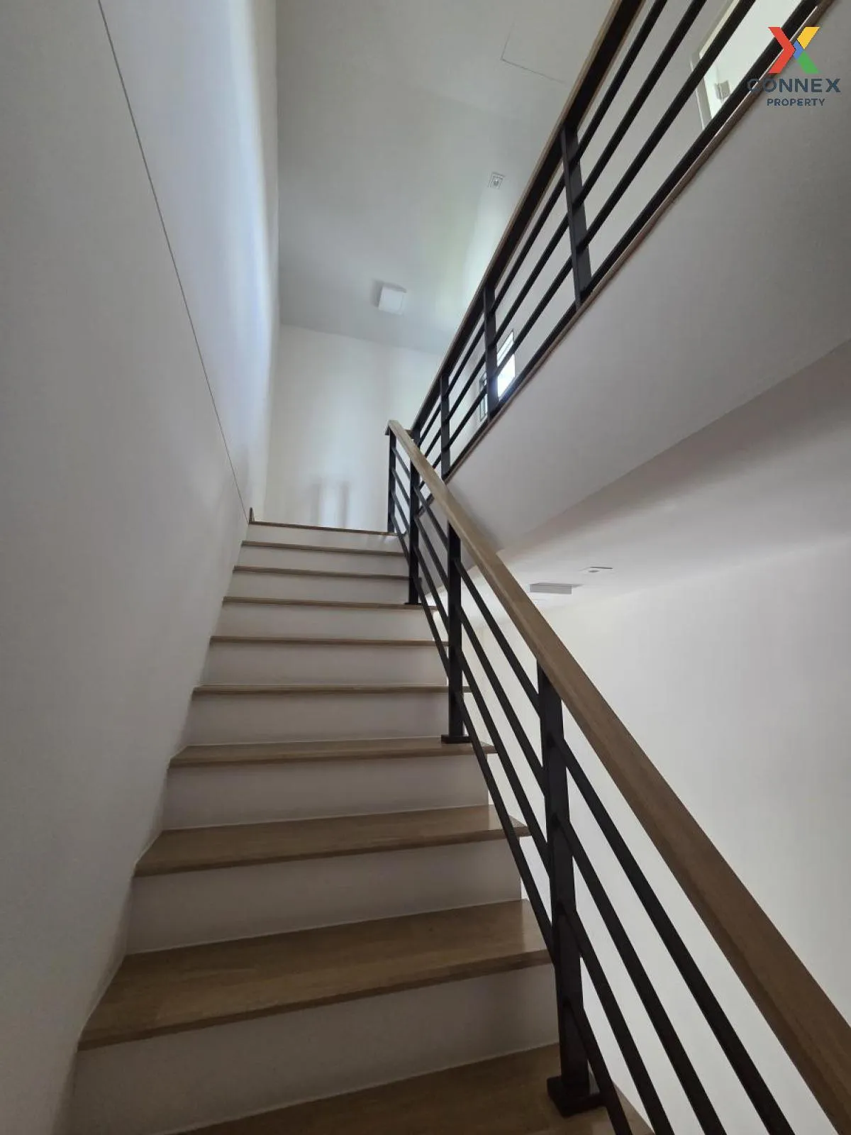For Sale Townhouse/Townhome  , Baan Klang Muang Phahol - Ramintra