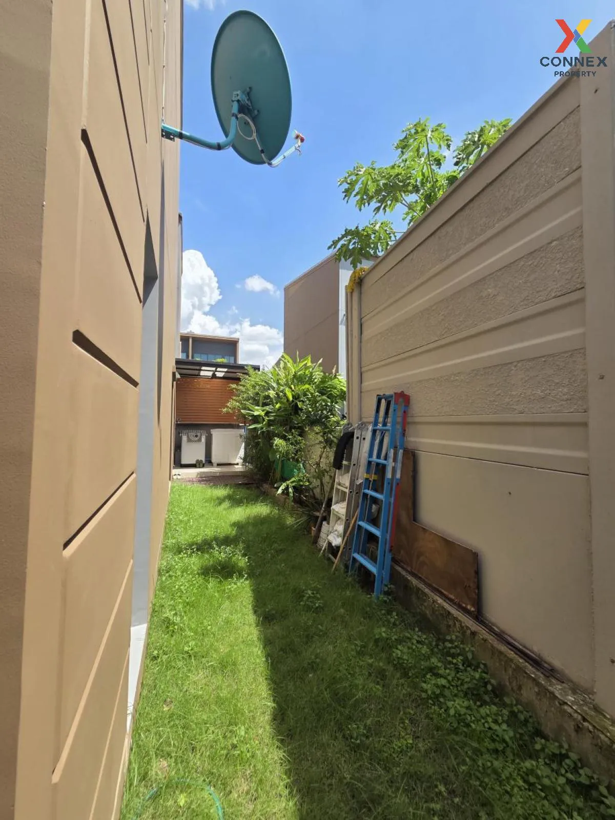 For Sale Townhouse/Townhome  , Baan Klang Muang Phahol - Ramintra
