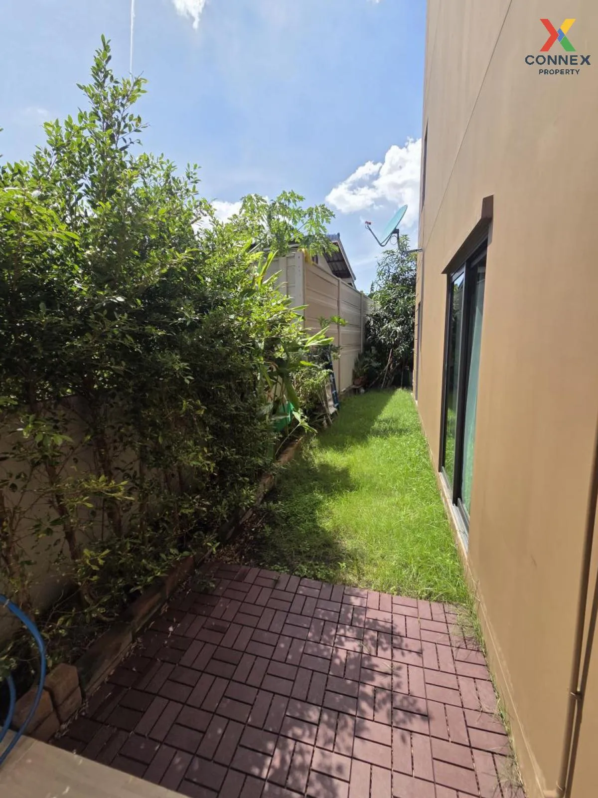 For Sale Townhouse/Townhome  , Baan Klang Muang Phahol - Ramintra