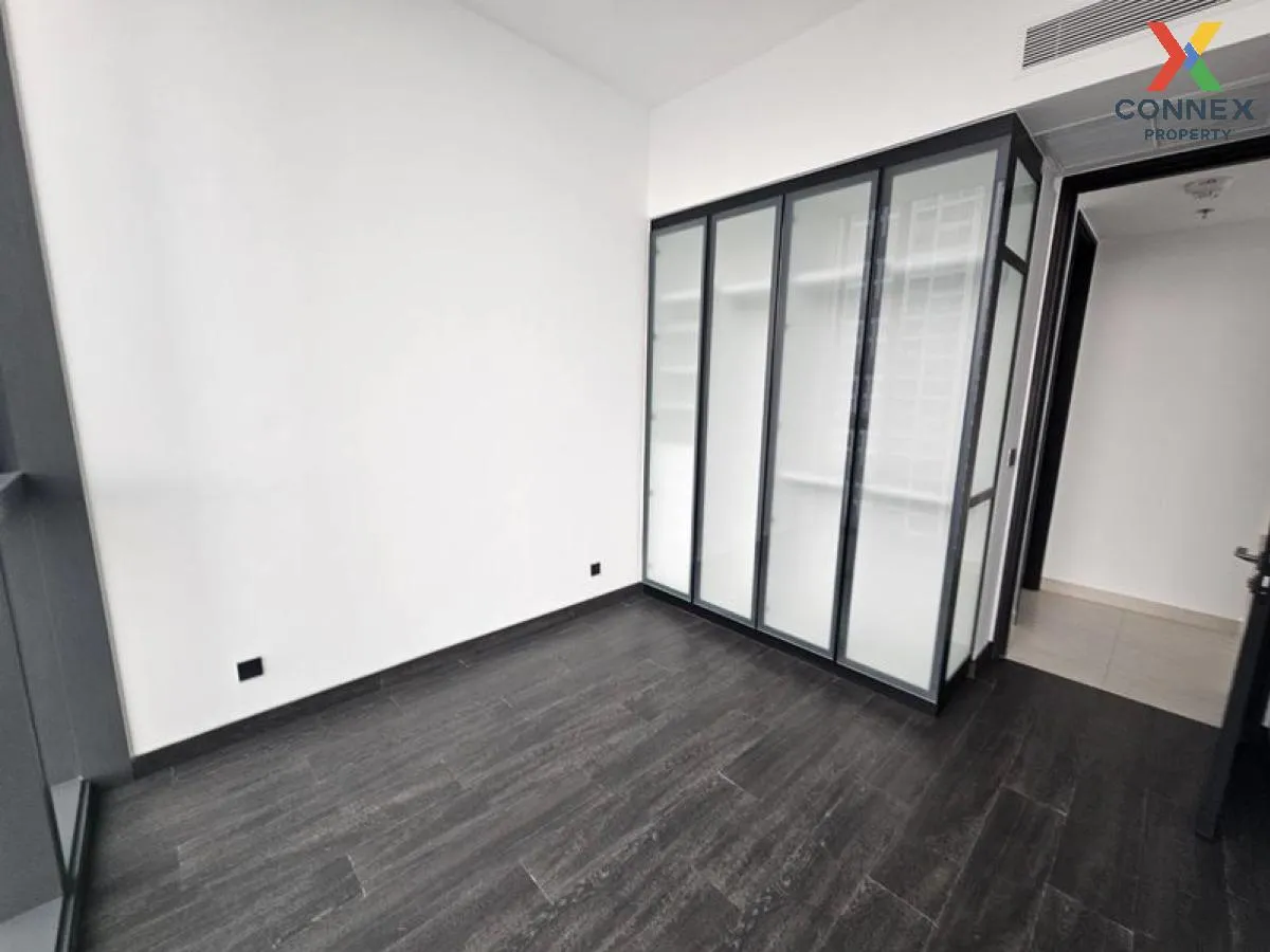 For Rent Condo , Tait Sathorn 12 , BTS-Saint Louis , Silom , Bang 4