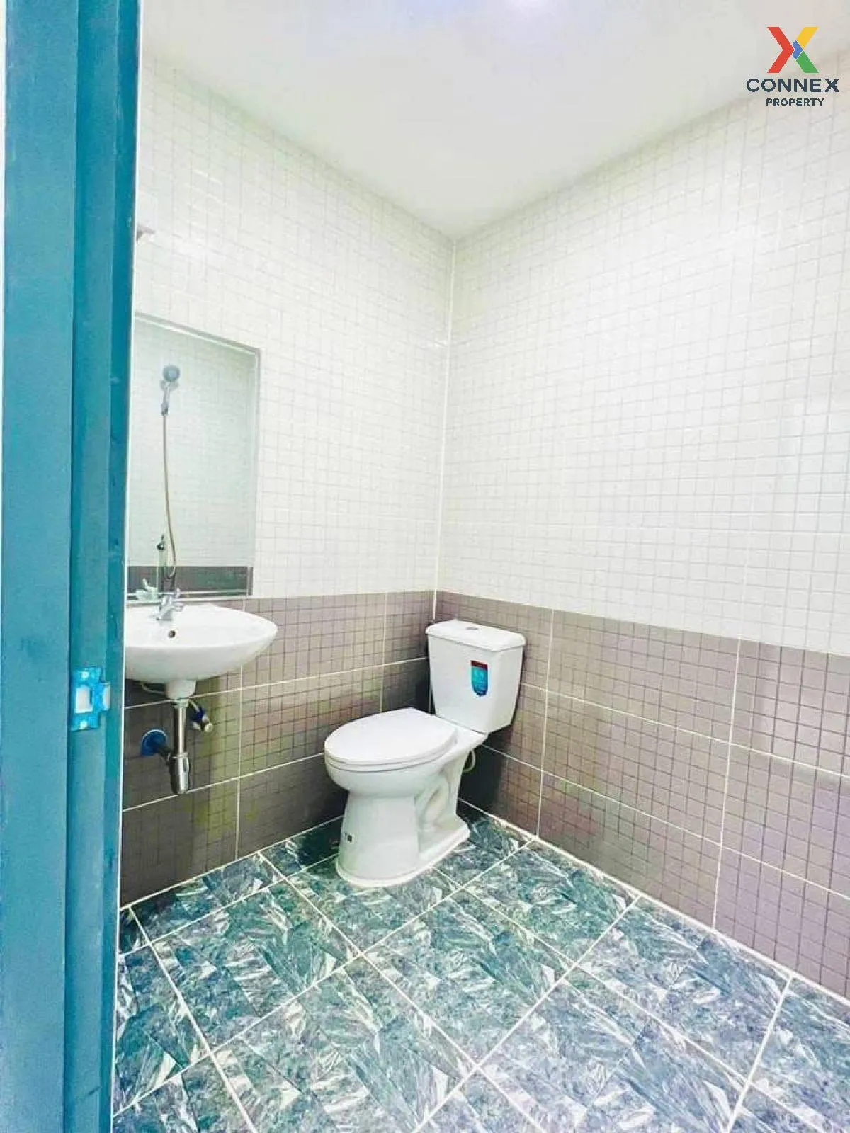 For Sale Townhouse/Townhome  , Rueang Nakhon Villa , Bang Rak Pha