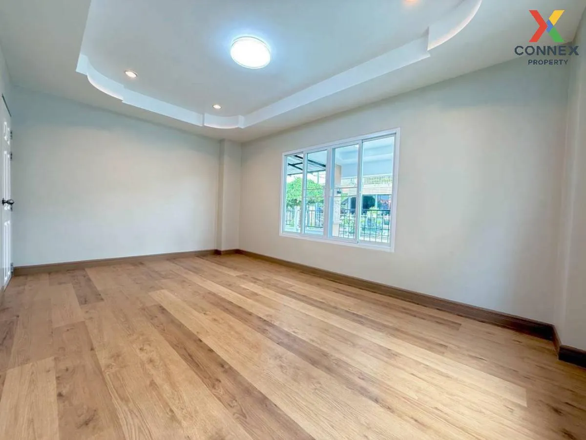 For Sale House , The Living 1 Baan Kluay - Sai Noi , wide frontag