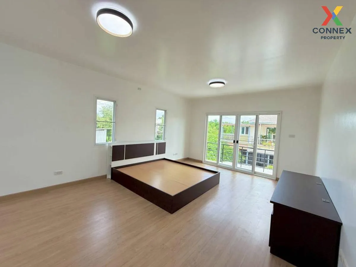 For Sale House , The Living 1 Baan Kluay - Sai Noi , wide frontag