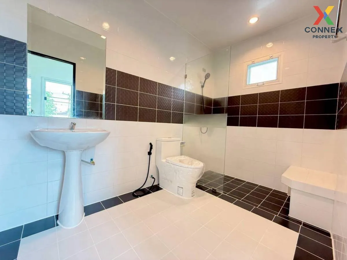 For Sale House , The Living 1 Baan Kluay - Sai Noi , wide frontag