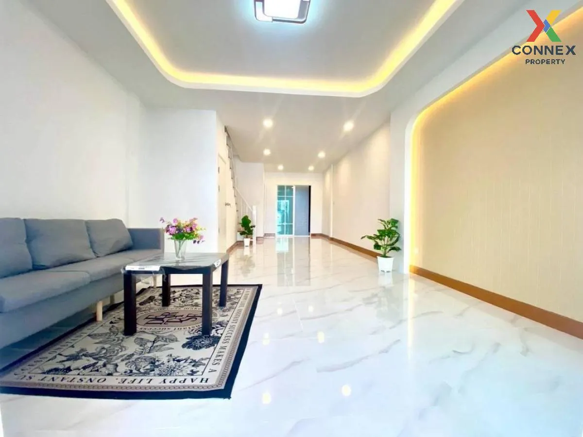 ขายทาวน์เฮ้าส์/ทาวน์โฮม  บ้านปิยวรารมย์ 1 รีโนเวทใหม่ บางบัวทอง บ 3