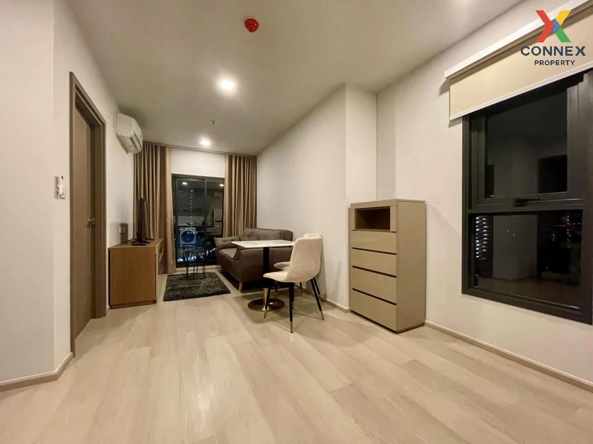 For Rent Condo , Life Phahon - Ladprao , corner unit , Chatuchak  3