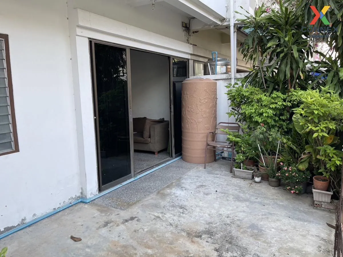 For Sale Townhouse/Townhome  , Wattananivet , Sam Saen Nok , Huai