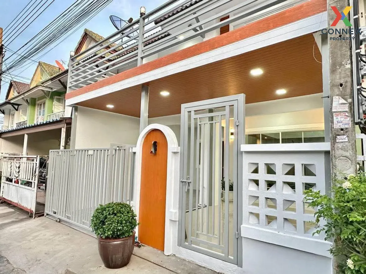 For Sale Townhouse/Townhome  , Baan Pruksa 14 A Bangbuathong , ne 3