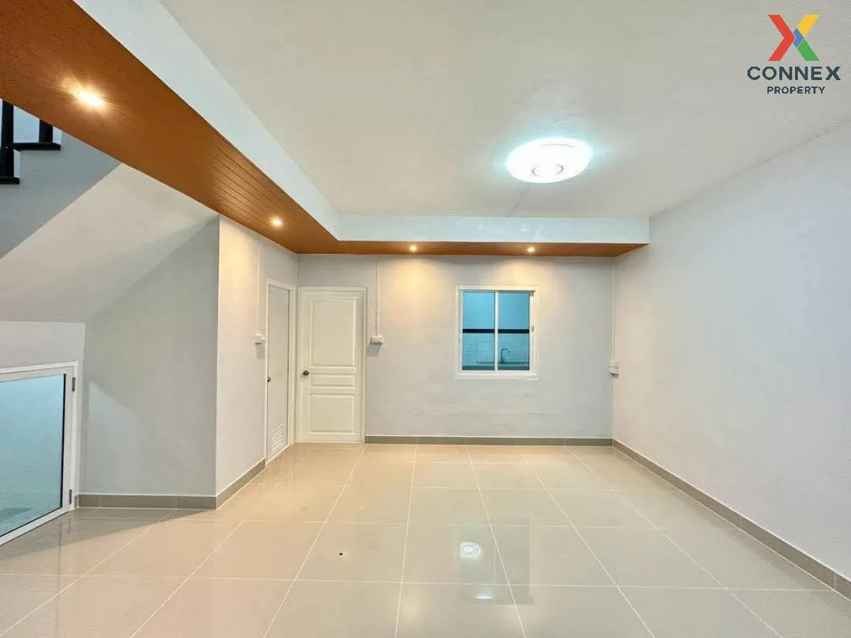 For Sale Townhouse/Townhome  , Baan Pruksa 14 A Bangbuathong , ne