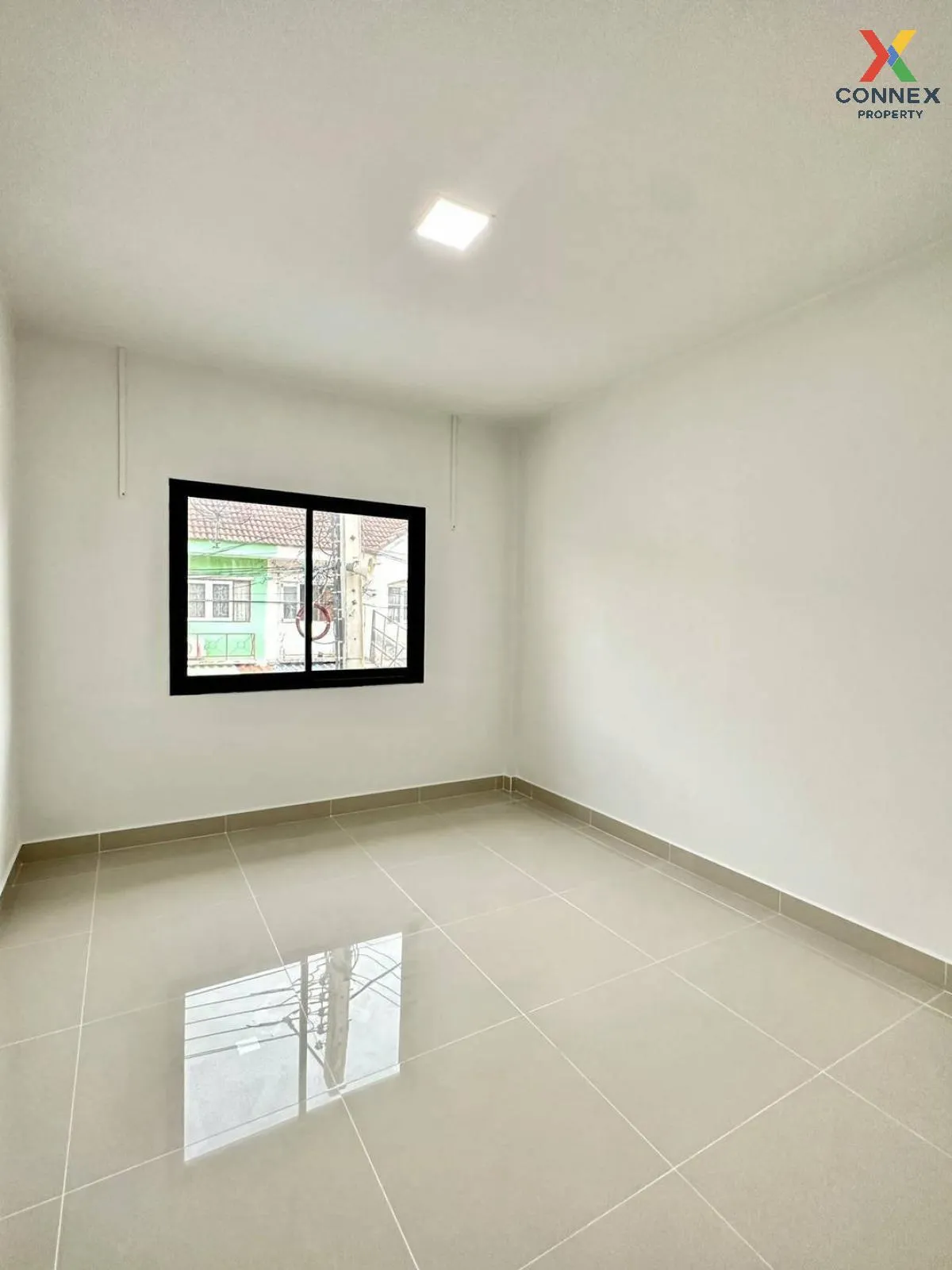 For Sale Townhouse/Townhome  , Buathong Thani Park , newly renova