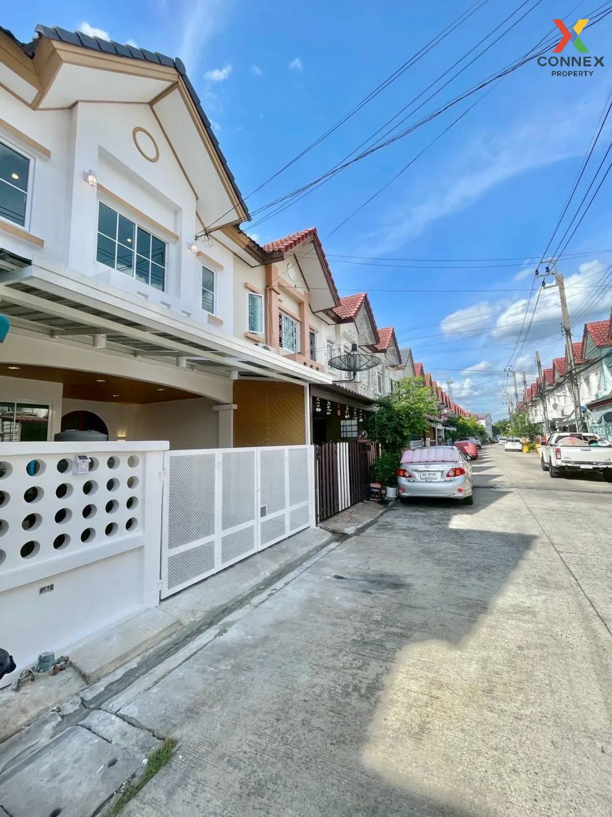For Sale Townhouse/Townhome  , Baan Chao Praya 8 , wide frontage  2