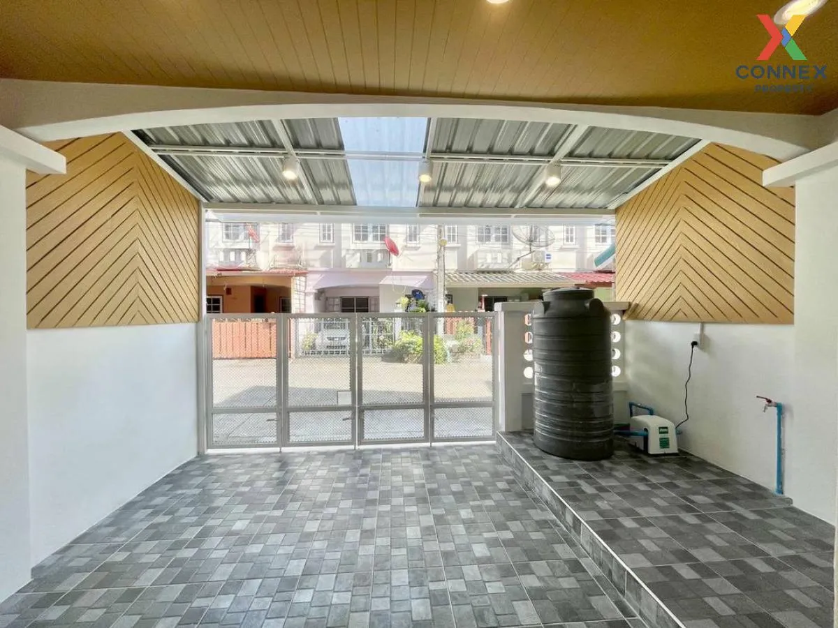 For Sale Townhouse/Townhome  , Baan Chao Praya 8 , wide frontage  4