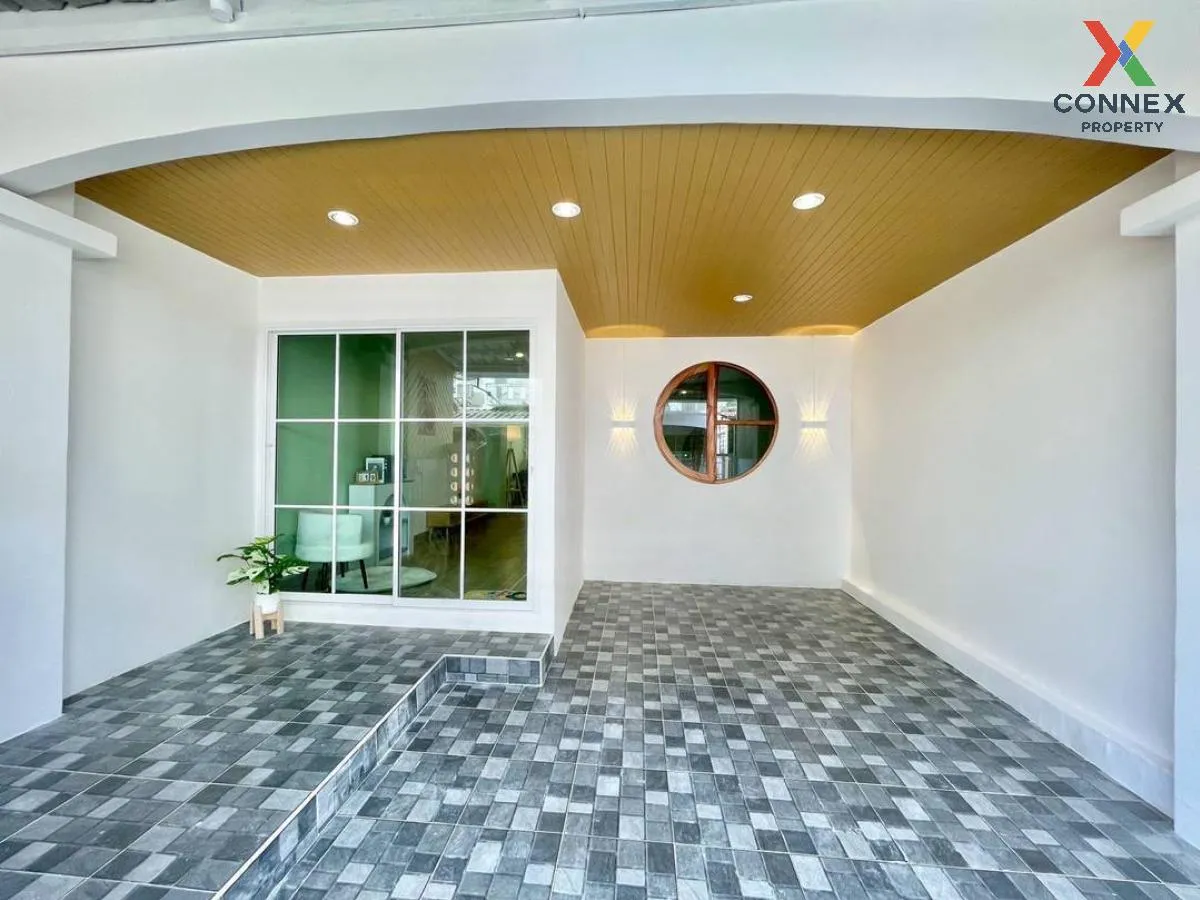 For Sale Townhouse/Townhome  , Baan Chao Praya 8 , wide frontage 