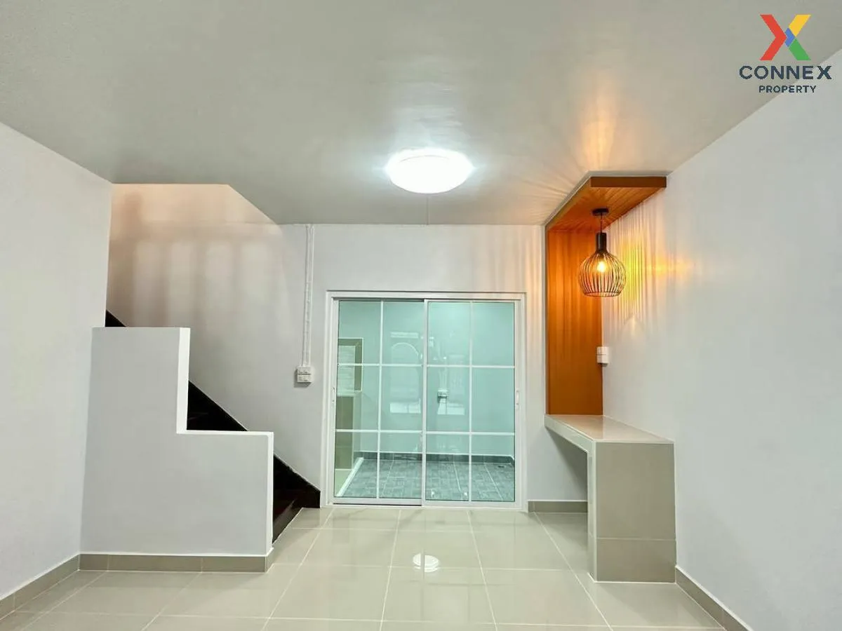 For Sale Townhouse/Townhome  , Baan Pruksa 18 Bangyai , newly ren