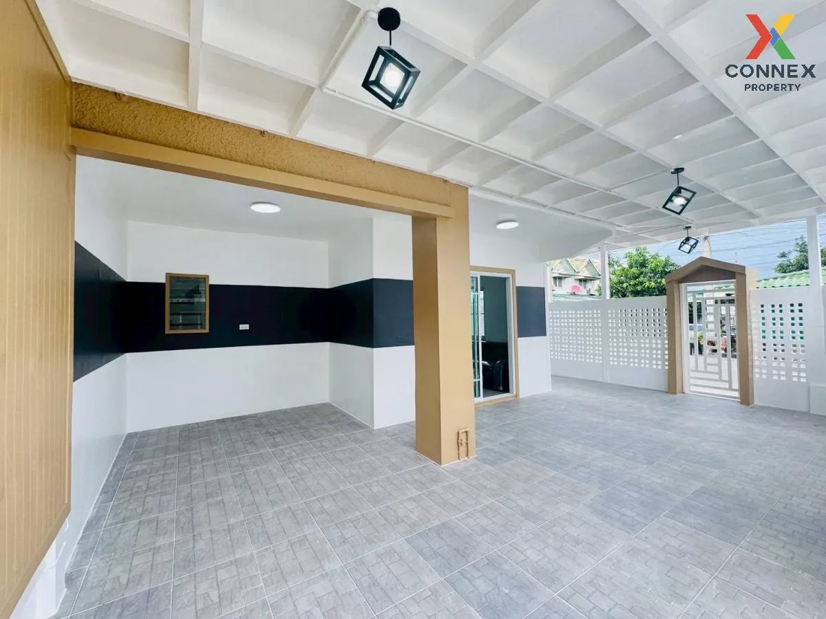 For Sale Townhouse/Townhome  , Pruksa 30 Baan Kluay-Sai Noi , new 3
