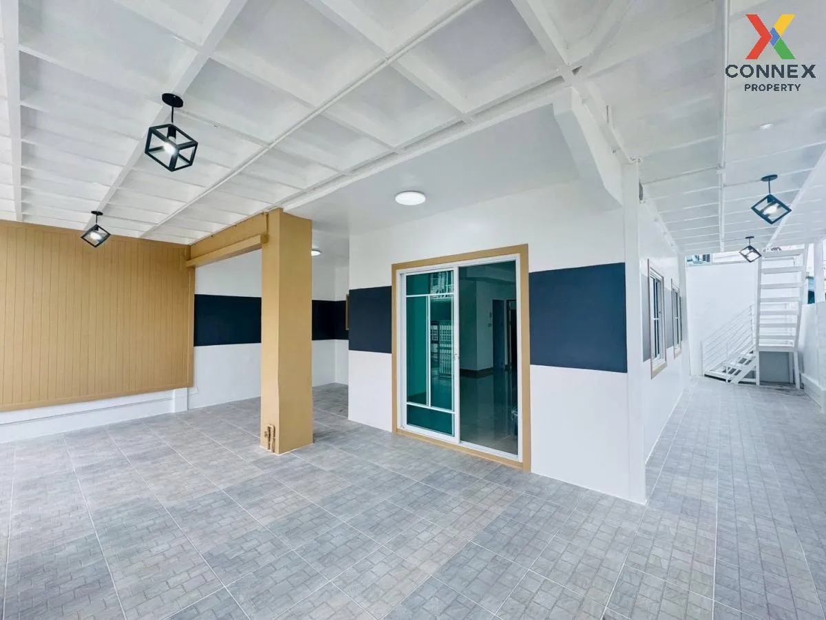 For Sale Townhouse/Townhome  , Pruksa 30 Baan Kluay-Sai Noi , new 4