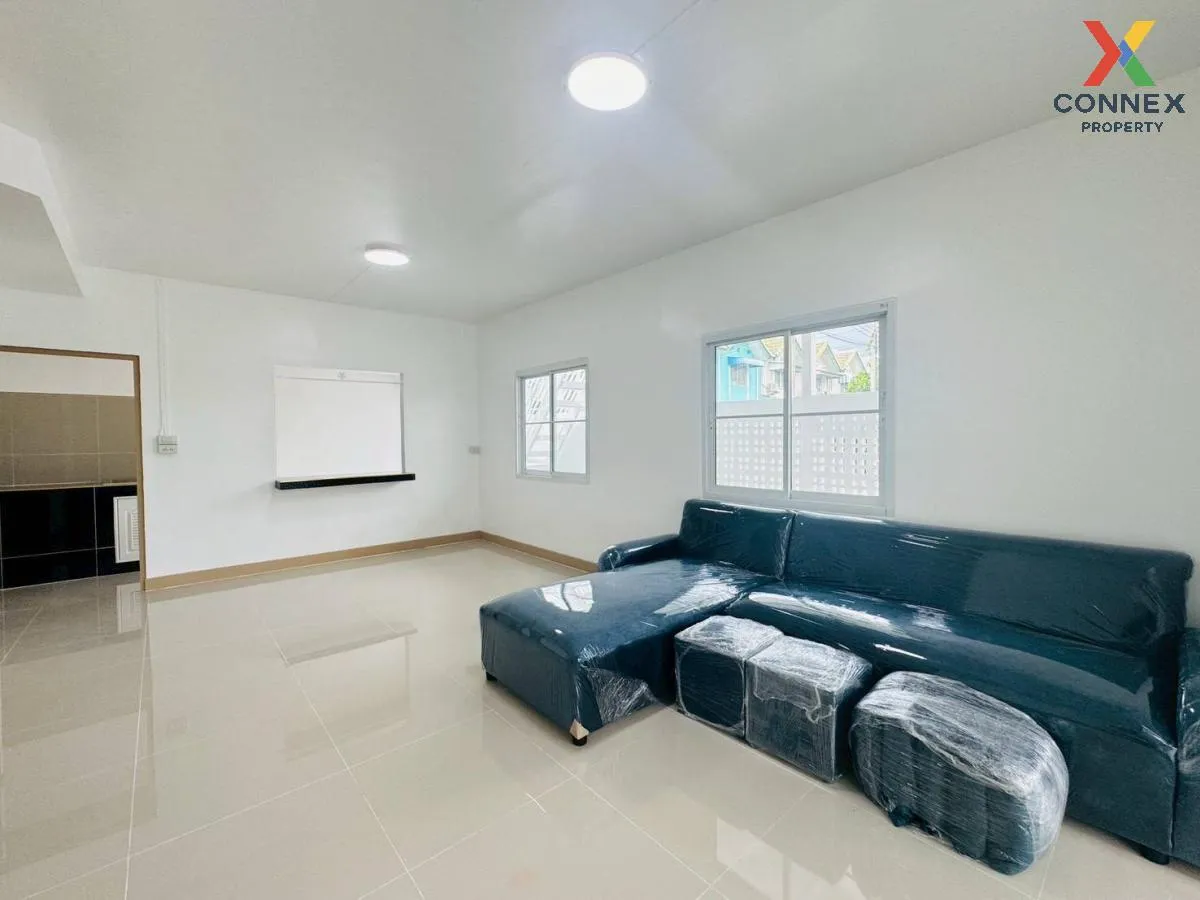 For Sale Townhouse/Townhome  , Pruksa 30 Baan Kluay-Sai Noi , new