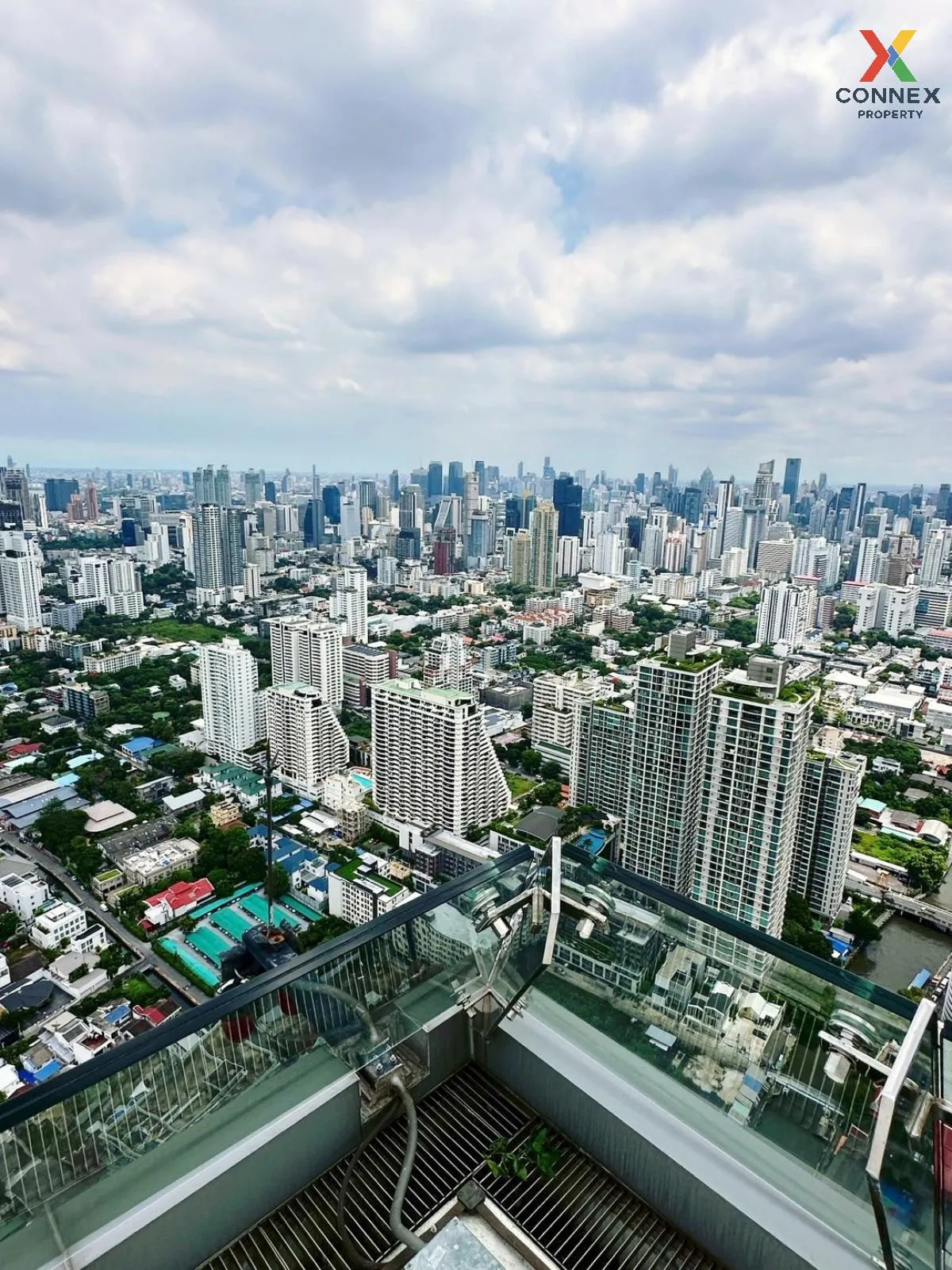 เช่าคอนโด  คลาวด์ ทองหล่อ-เพชรบุรี MRT-เพชรบุรี บางกะปิ เขต ห้วยข