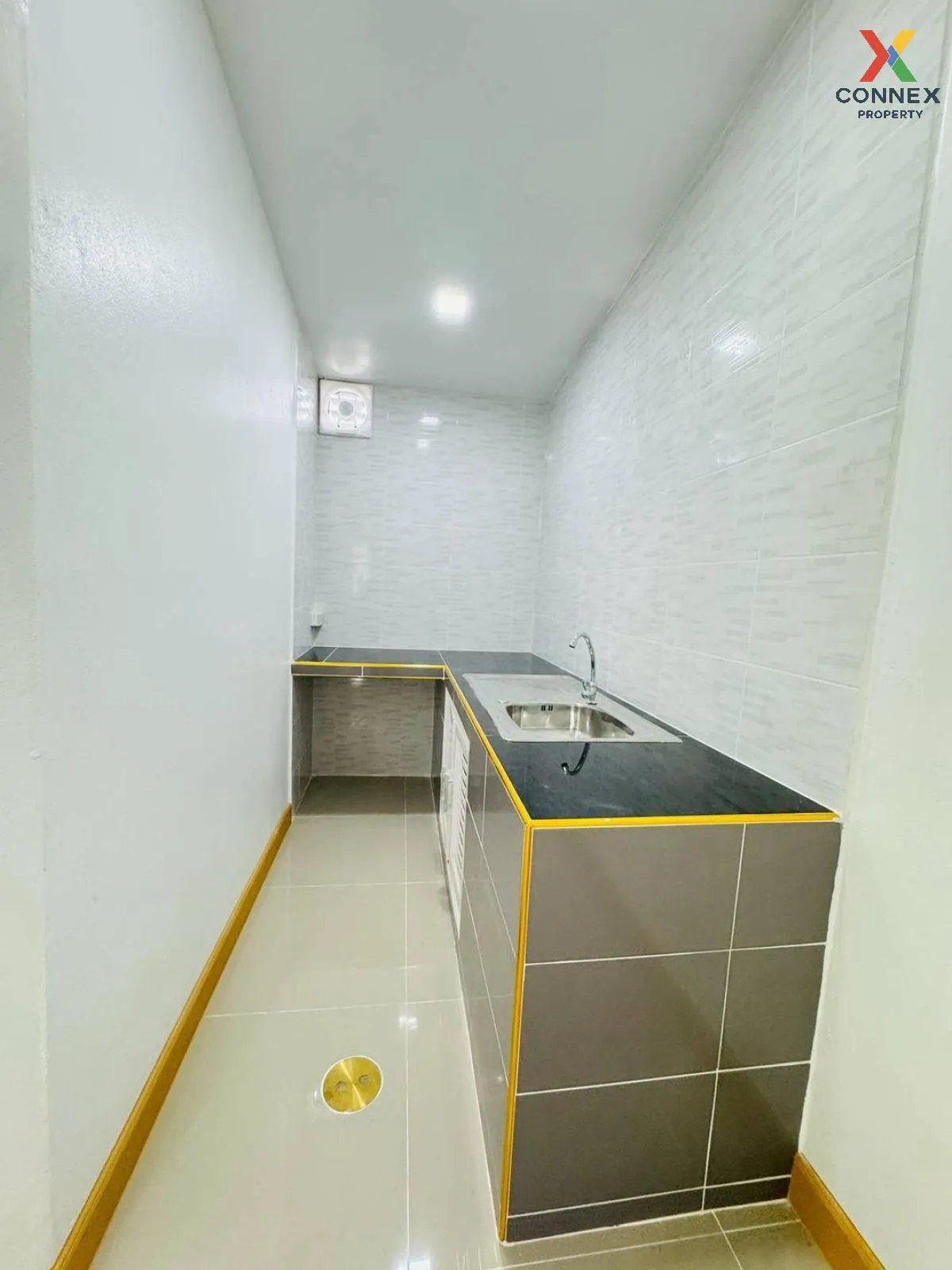 For Sale Townhouse/Townhome  , The Emerald Park 3 , Bang Phlap , 