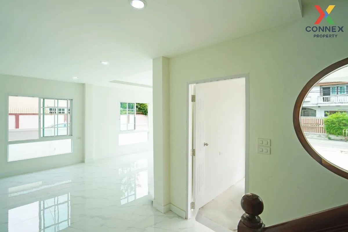 ขายบ้าน  หรรษา เพชรเกษม 81/6 ห้องมุม หน้ากว้าง รีโนเวทใหม่ หนองค้