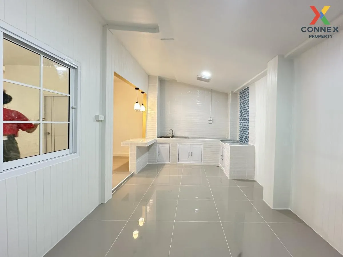 ขายทาวน์เฮ้าส์/ทาวน์โฮม  บ้านพรธิสาร 5 ลำผักกูด ธัญบุรี ปทุมธานี 