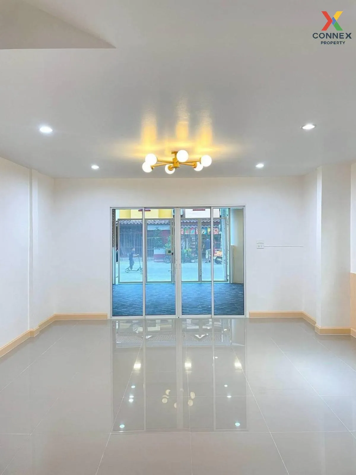 For Sale Townhouse/Townhome  , K.C. Cluster Nimitmai , Lam Luk Ka 3