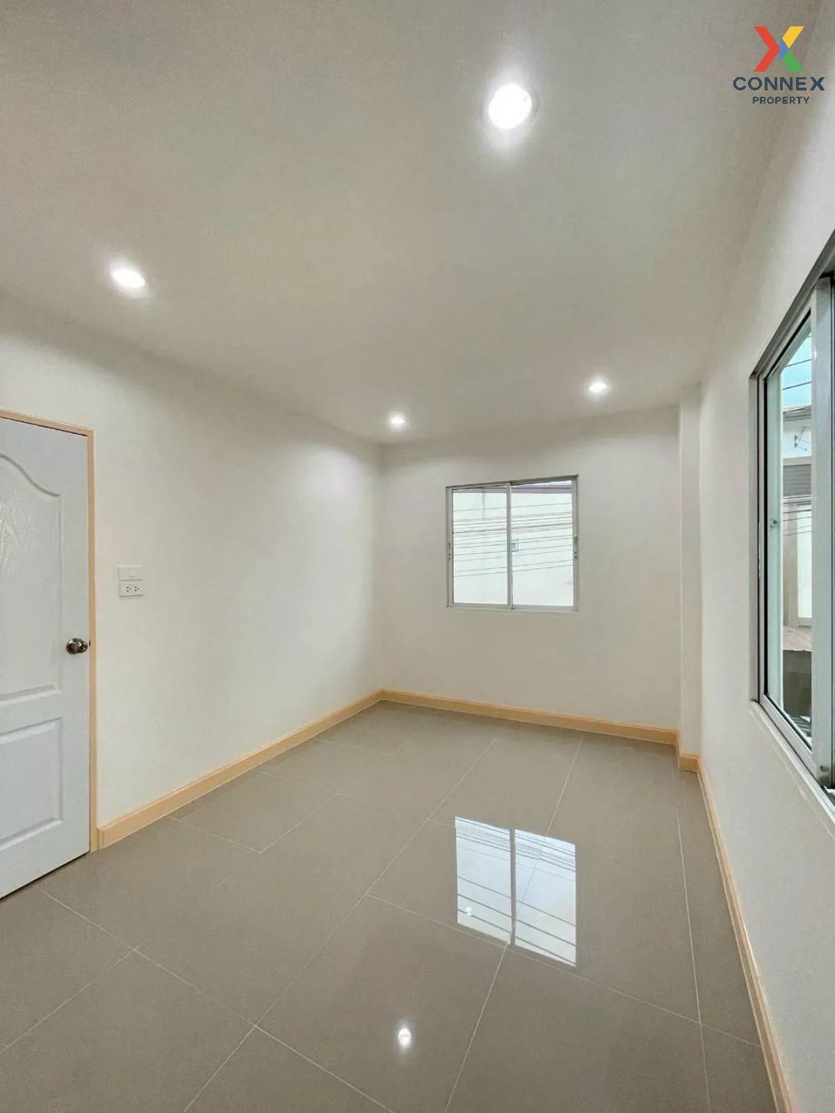 For Sale Townhouse/Townhome  , K.C. Cluster Nimitmai , Lam Luk Ka