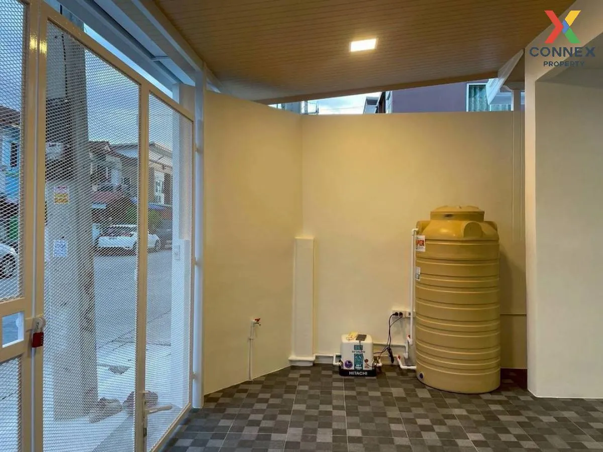 For Sale Townhouse/Townhome  , K.C. Cluster Nimitmai , Lam Luk Ka