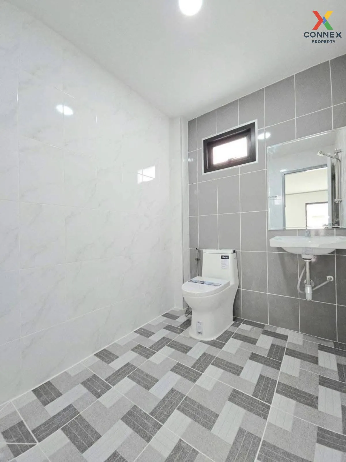 For Sale House , Siriwan-Chuan Chom Village Bang Kruai - Sai Noi 