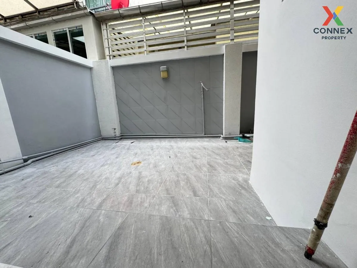 For Sale Townhouse/Townhome  , Baan Klang Muang Urbanion Kaset-Na 3