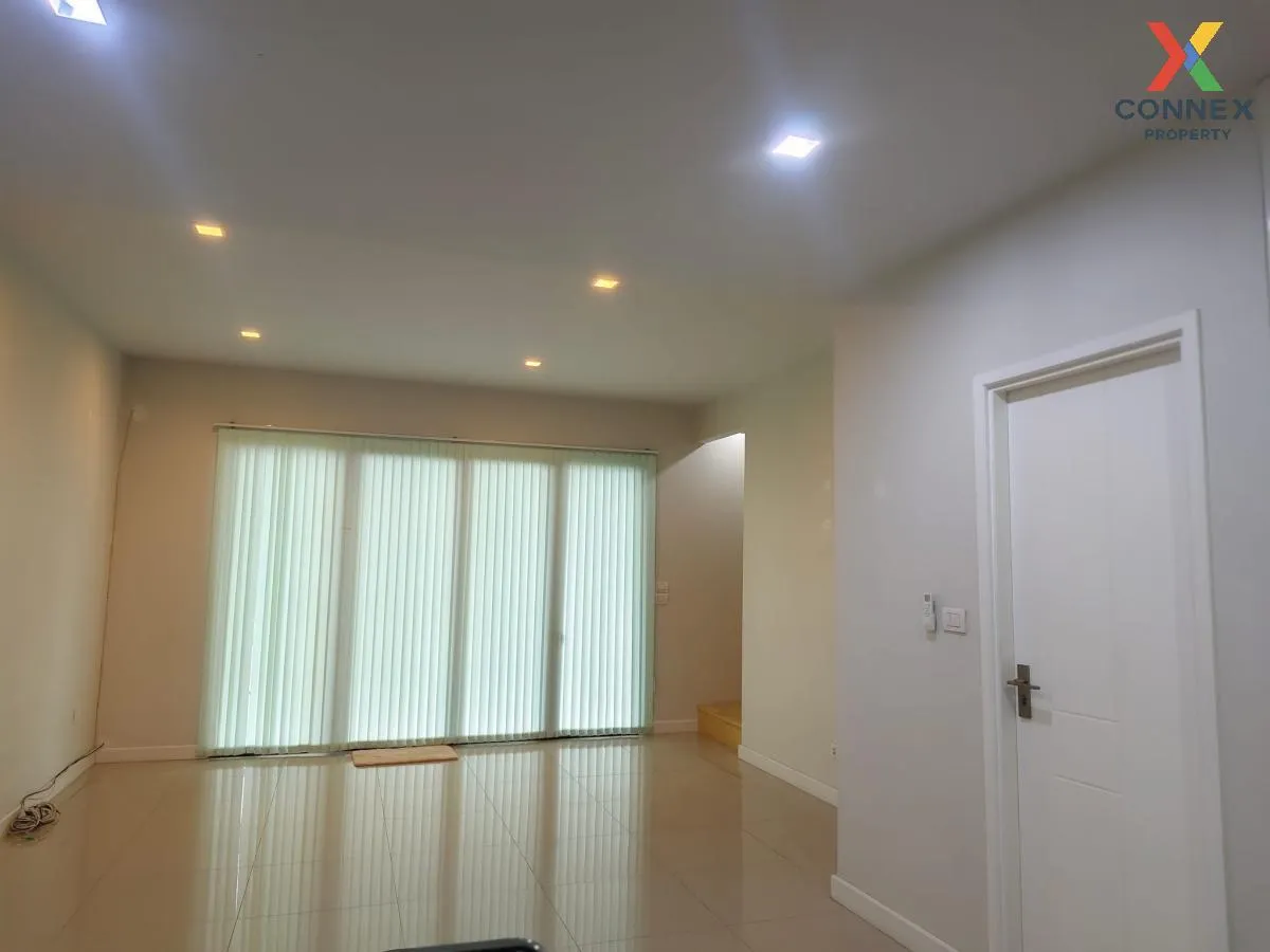 For Rent Townhouse/Townhome  , PLEX BANGNA , wide frontage , newl 4